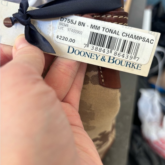 COPY - Disney Dooney & Bourke - Picture 2 of 3